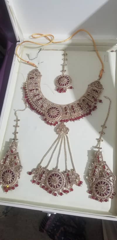 bridal jewellery set for urgent sale