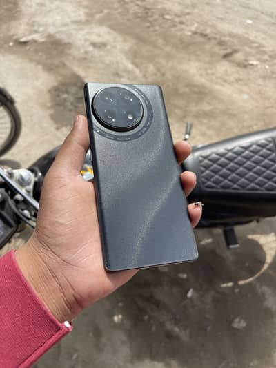 Techno Camon 30s all okay with box and charger