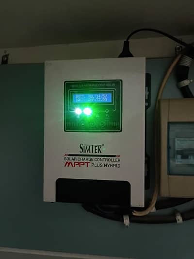 SIMTEK MPPT 60 AMP
