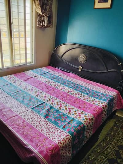 king size Master bed with mattress