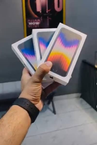 IPHONE SE 2022 3RD GEN 64GB NON PTA BOX PACK