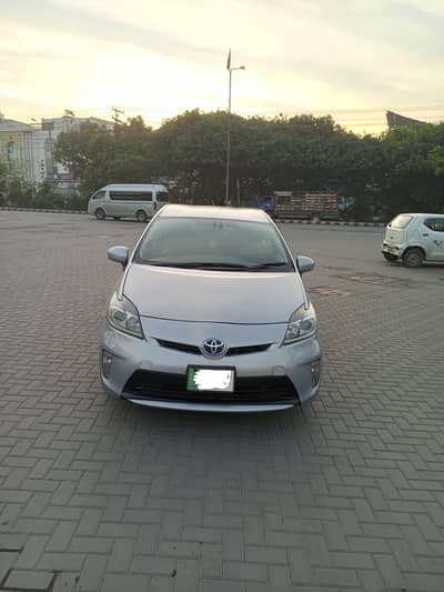 Toyota Prius 12/16  Urgent Sell
