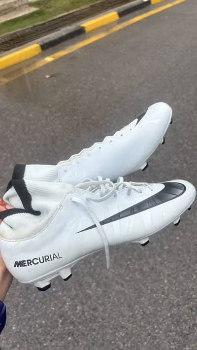 Nike Mercurials Size 41