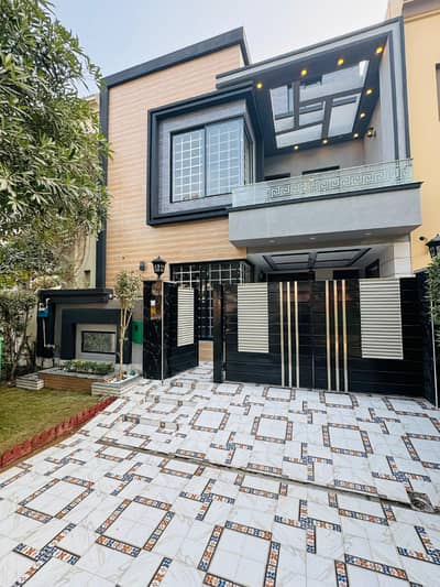 5 Marla House Just Like A Brand New Gas Available For Sale In Block AA Sector D Bahria Town Lahore