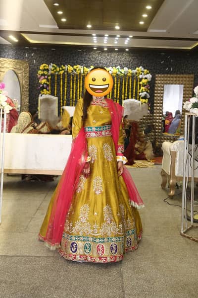 Mehdhi Wear Lenhga choli