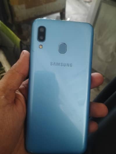 all ok 4/64 gb  panel change back change