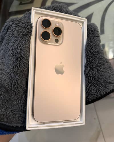 iPhone 16 pro max 256gb Canadian model non pta Jv    11 12 13 14 15 17