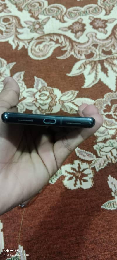 very good condition and camera result outclass.