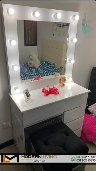 Vanity Dressing Tables Round Mirror Beautiful Look Best Quality