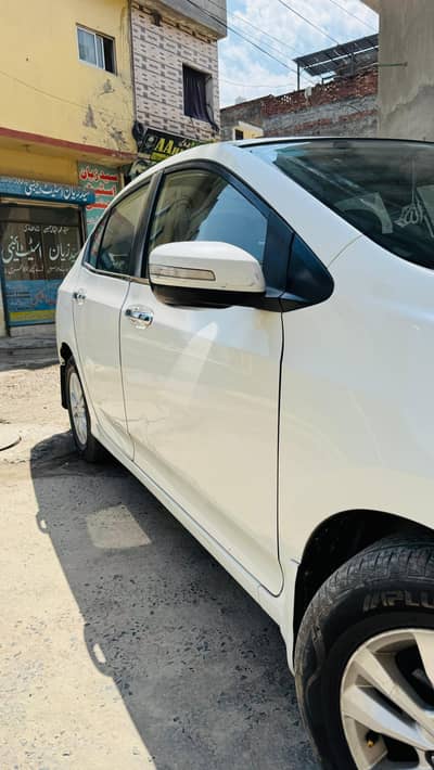 honda city aspire 1.3 2015 model totally orgnal halat me