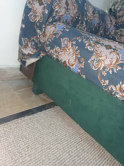 Sofa Combat for sale Reasonable price urgent sale