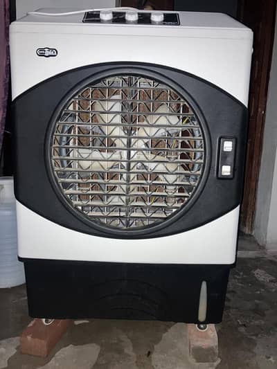 2 months used warranty availabe