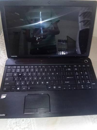 Toshiba C 50 D-A Laptop| 8 gb ram |500 gb hardisk | Windows 10.