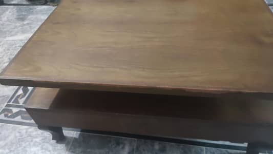Wooden table for sale  9/10 condition.