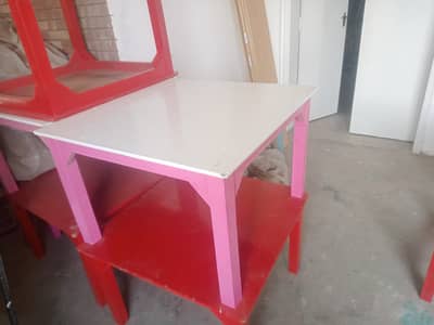 School kids tables