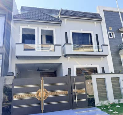 Big New Double Story House For Rent Diamond City Phase 1 Near V Mall