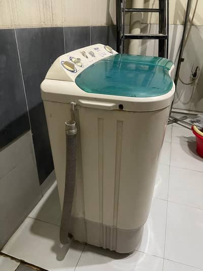semi autometic washing machine and dryer
