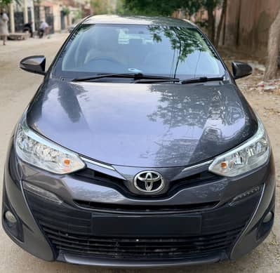 TOYOTA YARIS X 1.5 ATIV TOP VARIANT
