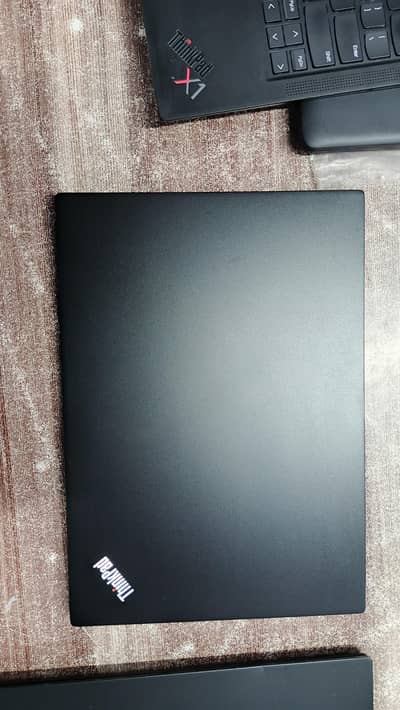Lenovo X1 carbon gen 9 core i7 11 gen ram 16gb Ddr4 256gb ssd Nvme int