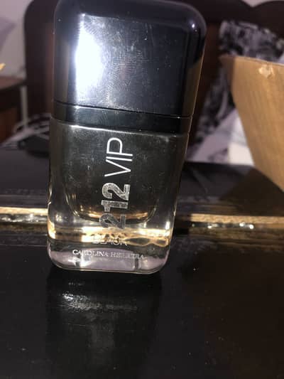 212 VIP Black ( GAROLINA HERREBA )