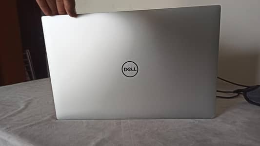 DELL XPS 9570 - 8TH GEN I7 32GB DDR4, 512GB NVME SSD, GTX 1050Ti.