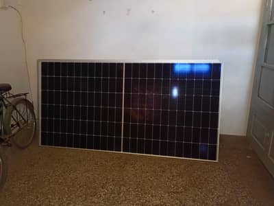 B-grade solar panels with 12 years efficiency warranty