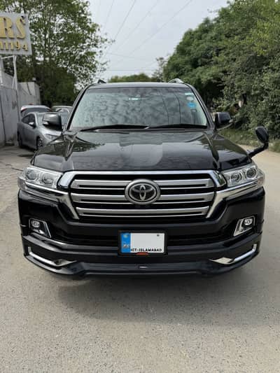 toyota land cruiser ax model 2015