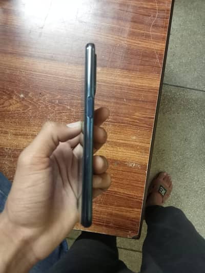 one plus n200 5G.     4 /64