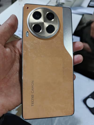 tecno camon 30 8+8 -256