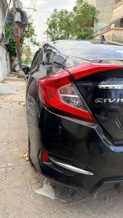 Honda civic 2018 UG