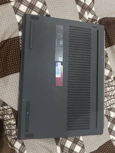 Lenovo legion 5  16IRX9