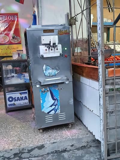 ice creem mechine and popcon