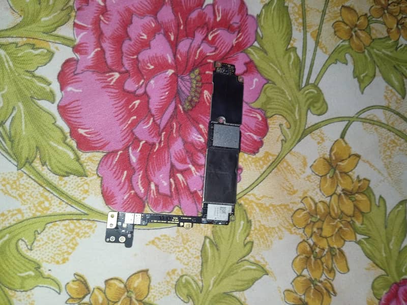 iPhone 7plus board 0