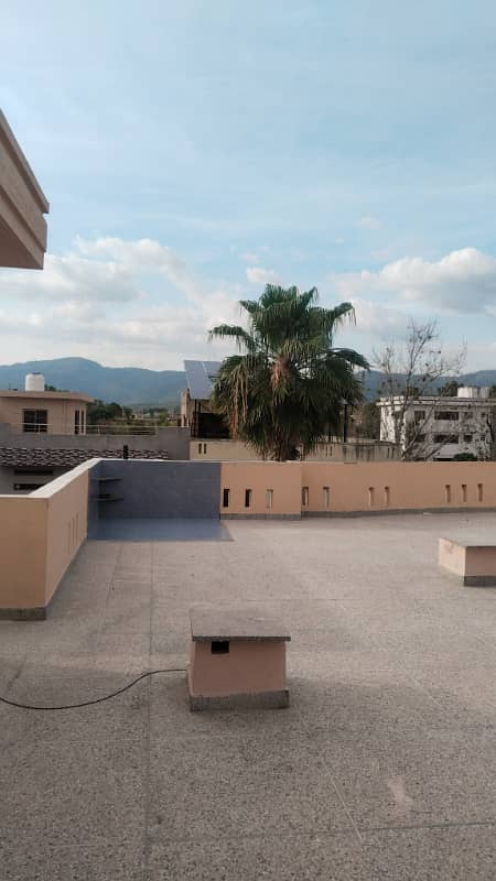 G 10/2 FULL HOUSE FOR RENT 0