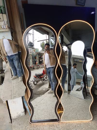 2/6 size standing mirror