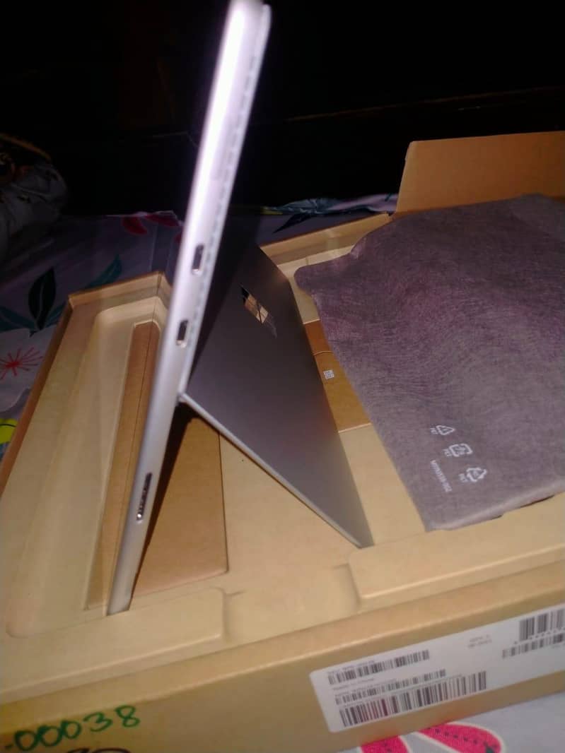 Microsoft surface pro8 11 generation 5