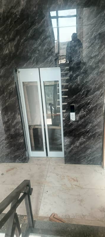 OFFICE FOR RENT BRAND NEW WITH LIFT PHASE 7 D H A 1000 SQUARE FEET