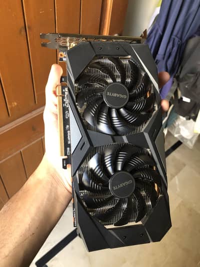 Gigabyte Rx5600xt 6gb DDR6 mint condition imported