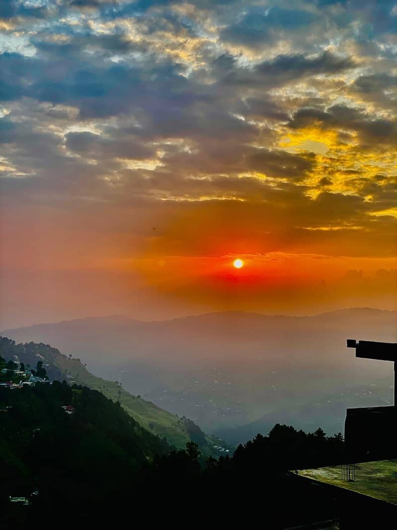 گھر میں کام کے لیے فی میل درکار ھے 1