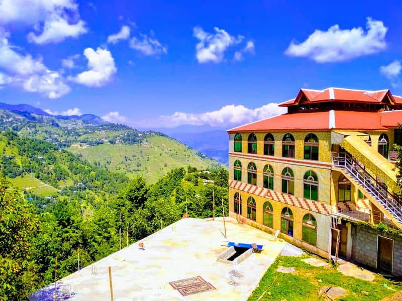 گھر میں کام کے لیے فی میل درکار ھے 4