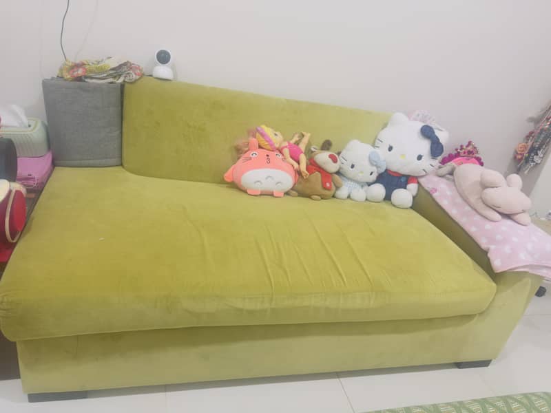 Used Sofa 0