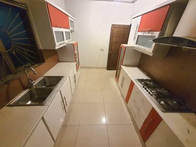 ORIGNAL PICTURES 12 marla SEPERATE GATE SEPERATE ENTERNCE