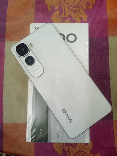 vivo y400