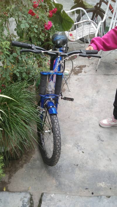One month used bicycle for 8 to 12 years kids