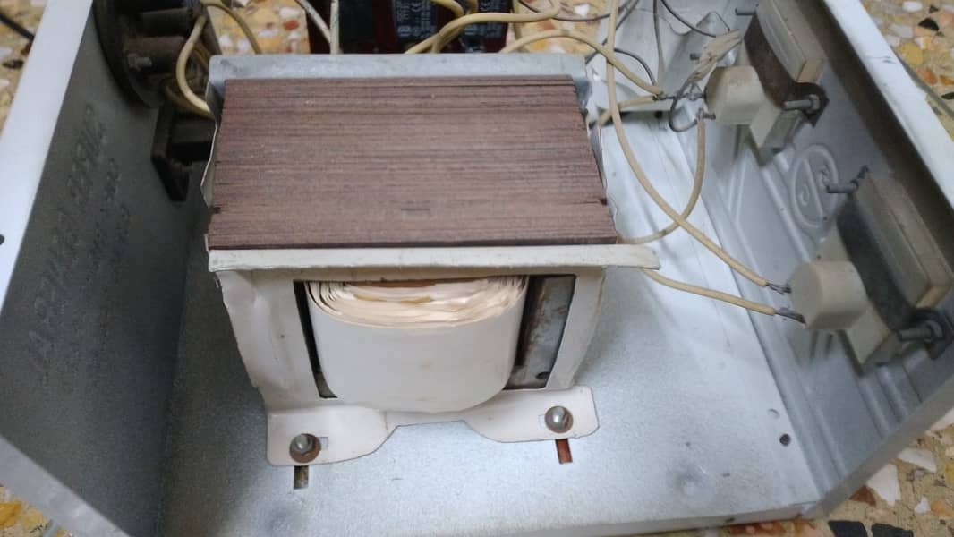 Automaticc Voltage Stabiliser 3