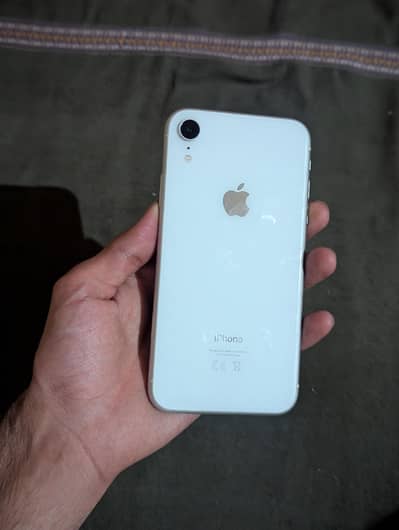 iPhone XR