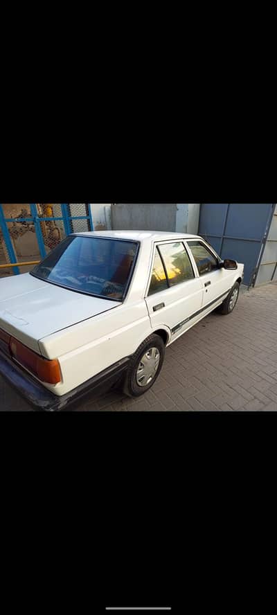 Nissan Sunny 1989 Sedan