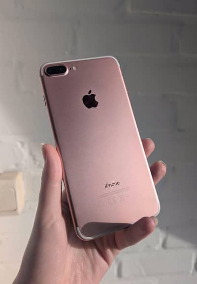 iphone 7 plus 128 GB  no open no repair PTA approved all ok