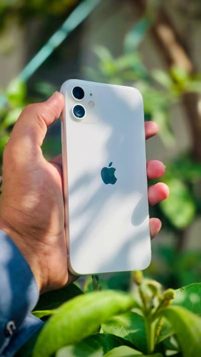iPhone 11 64GB JV – Neat & Clean, Face ID OK 