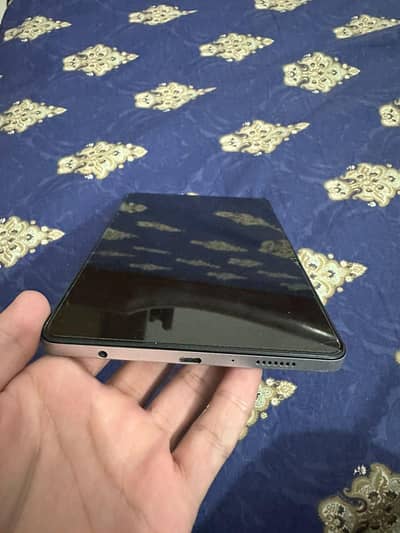 Samsung Galaxy A9 (8GB RAM / 128GB) – Excellent Condition